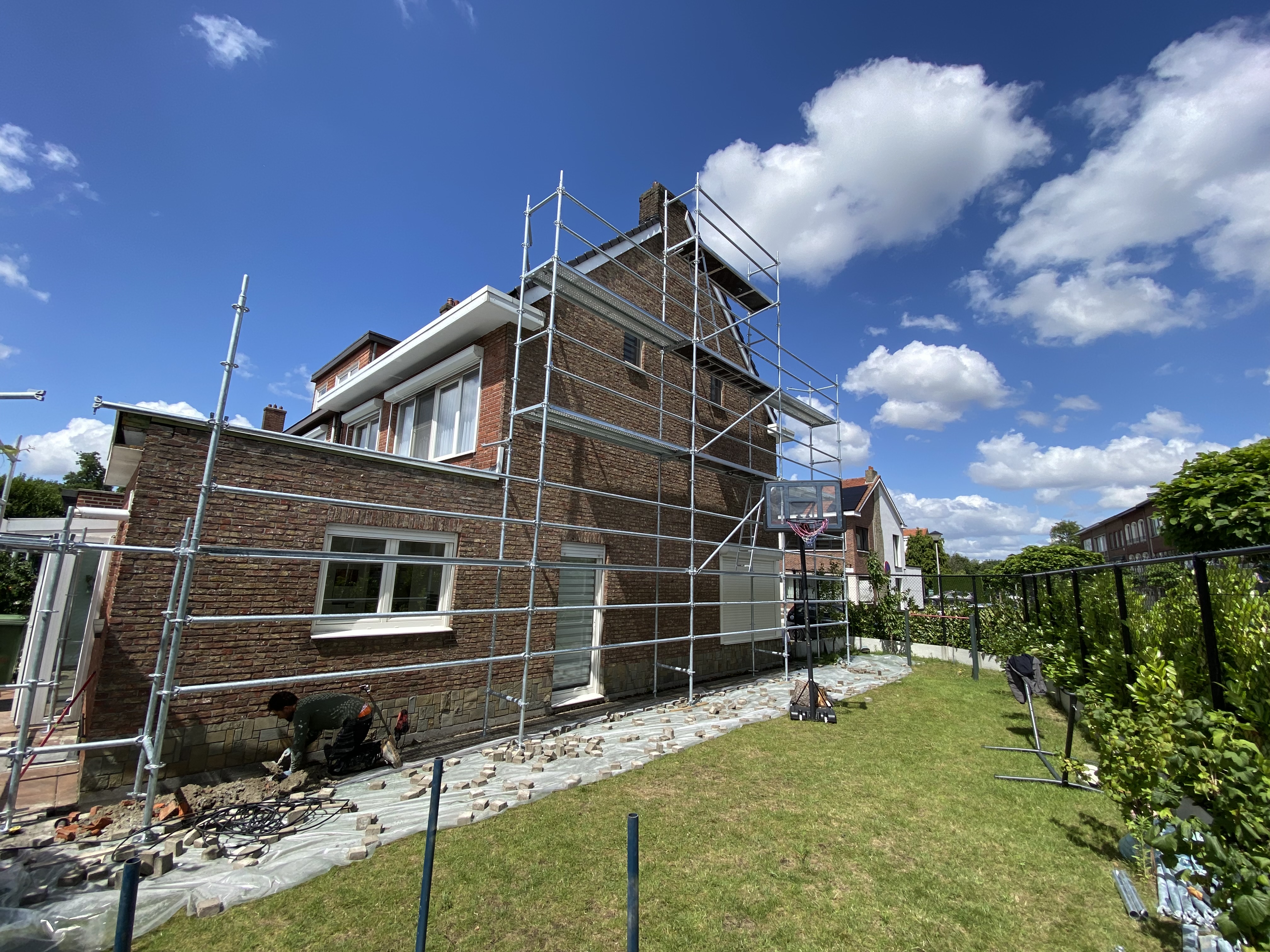 Roof insulation, façade renovation and exterior landscaping - Hoboken